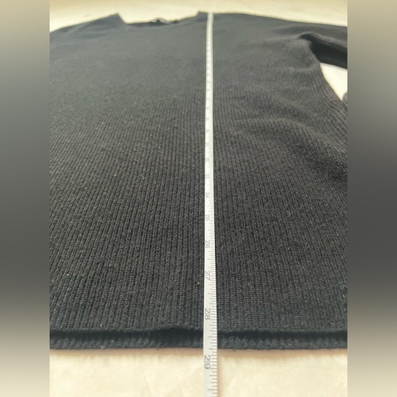Theory Men’s Enzo Ribbed Black Cashmere Crewneck Pullover Sweater Size Large - Picture 4 of 7